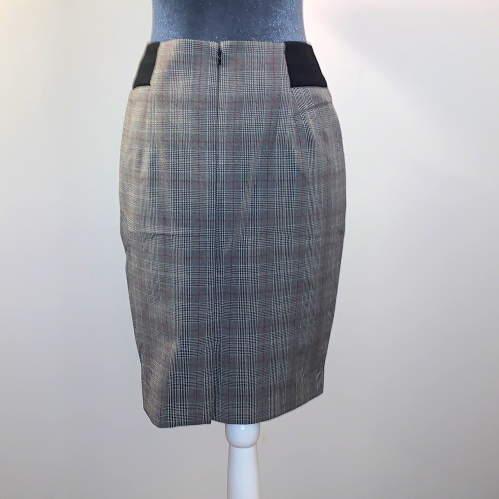 Limited plaid skirt size 0.